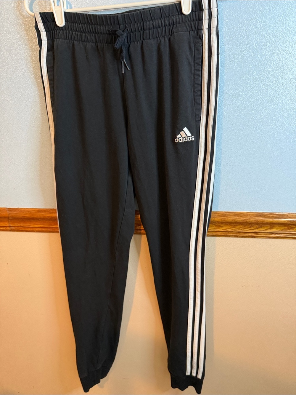 Adidas Essentials 3-Stripes Slim Tapered Cuffed Pants Joggers Black Small